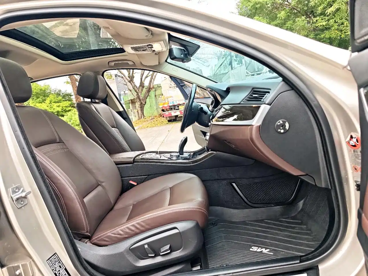 BMW 5 Series 2017 525Li Luxury Design Package фото 8