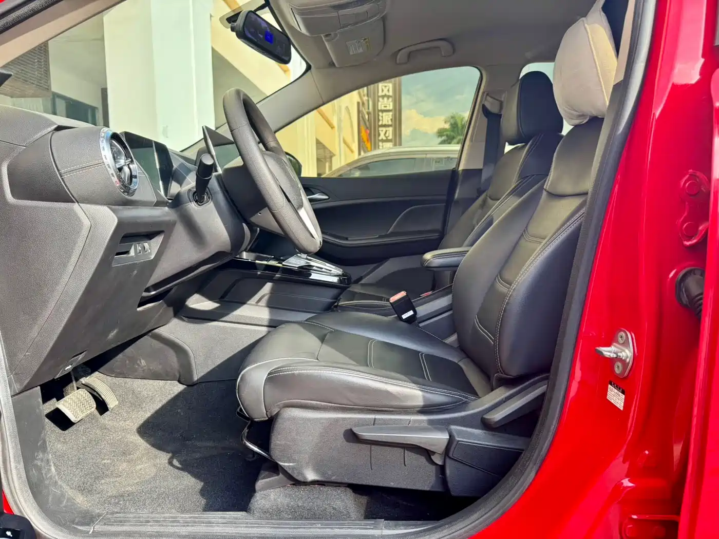 BYD Yuan New Energy 2019 EV535 Smart Connected Trend Leader Type фото 4