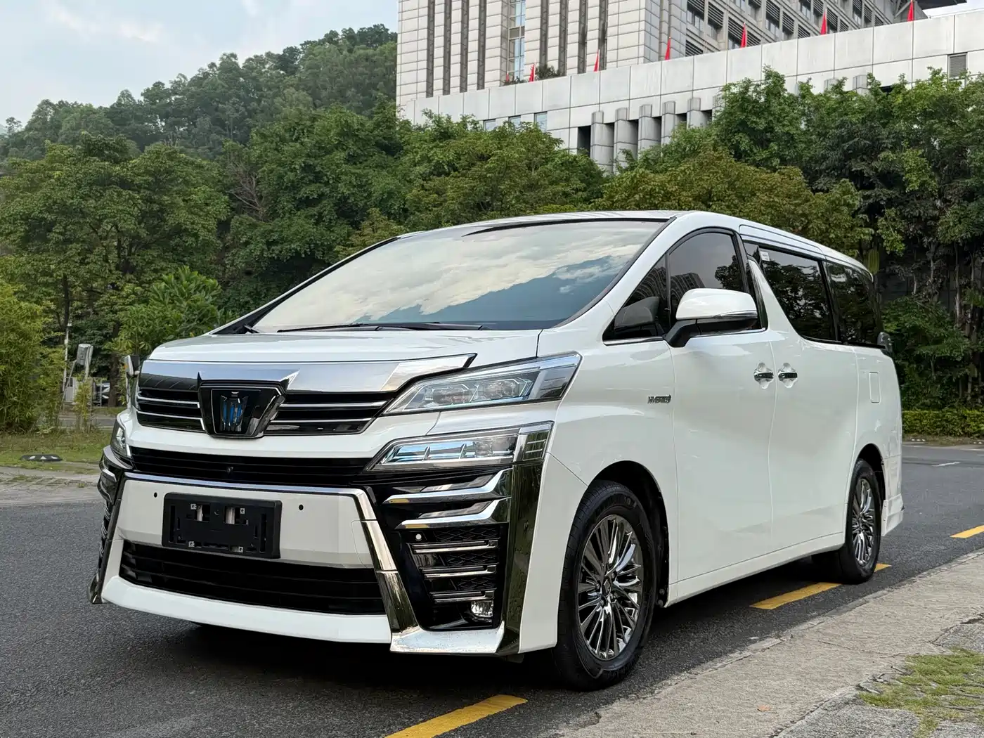 Toyota Vellfire 2021 2021 Crown Hybrid 2.5L HV Luxury Edition