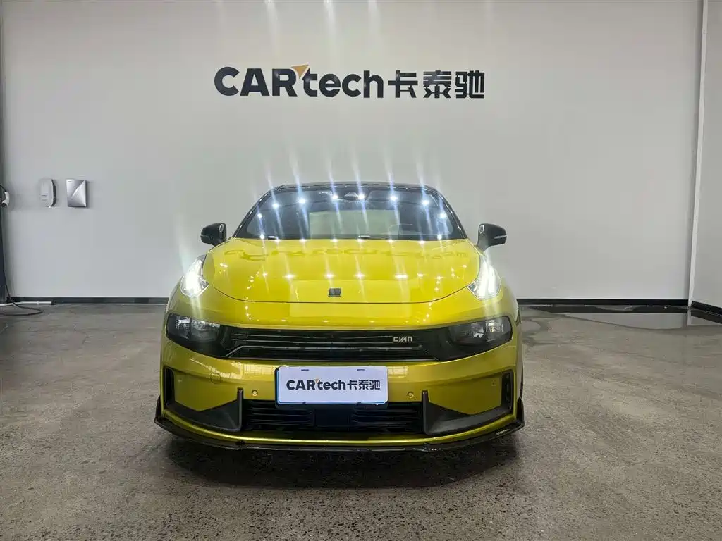 Lynk & Co 03 2022 03+ 2.0TD Auto Performance Package фото 3