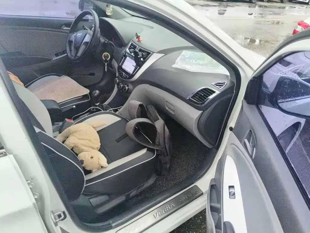 Фото 10 - Hyundai Verna