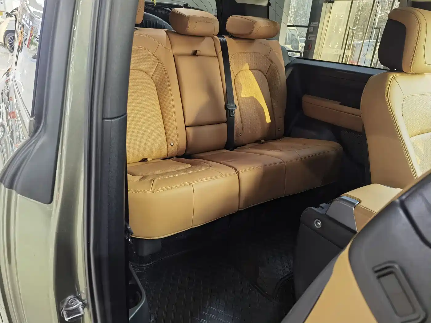 Land Rover Defender 2024 90 3.0T P400 HSE фото 15