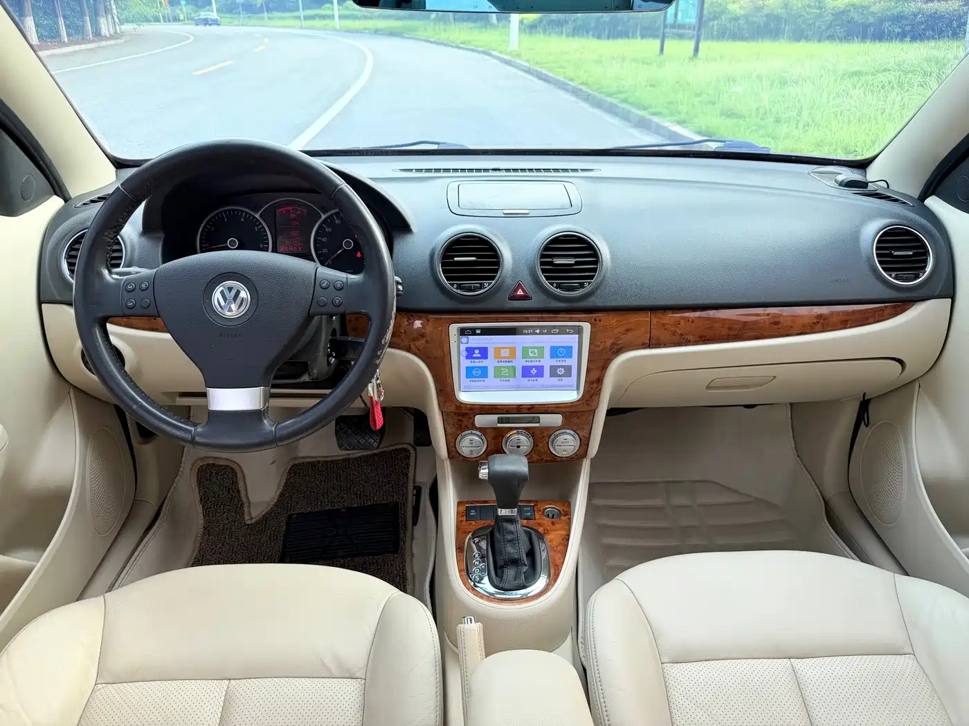 Volkswagen Lavida 2008 Model 1.6L Automatic Pinxuan Edition фото 14