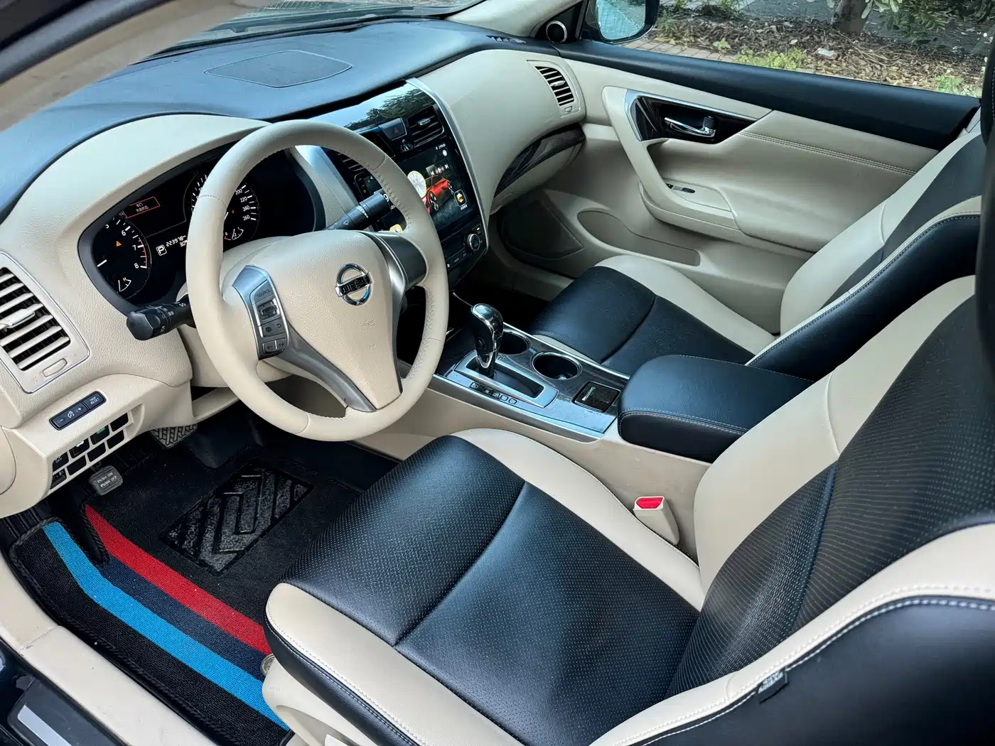 Фото 8 - Nissan Teana