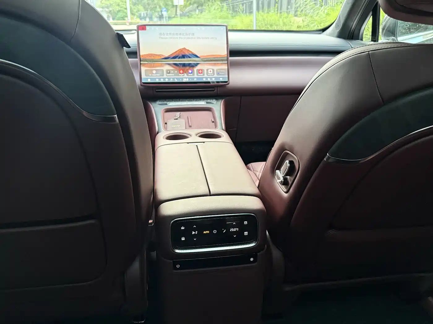 Voyah Auto VOYAH Taisan 2026 Model Base фото 15