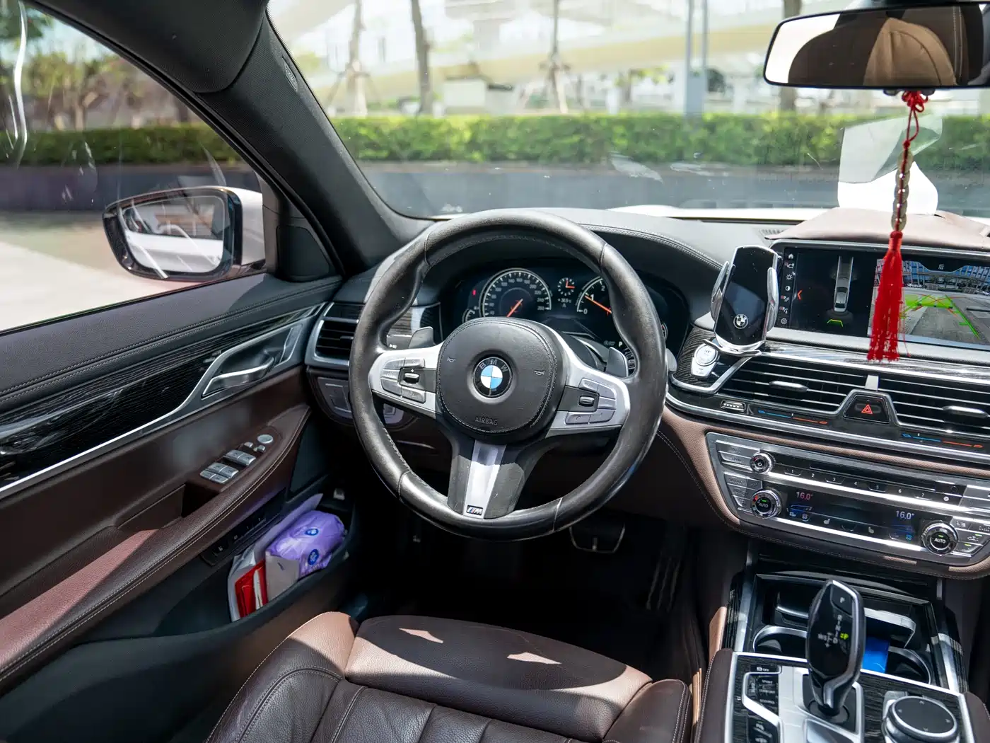 BMW 7 Series 2018 730Li Leading Type M Sport Package фото 19