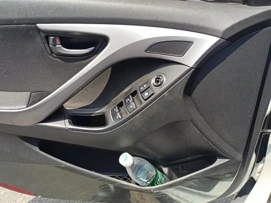 Hyundai Langdong 2016 1.6L Automatic Smart Edition фото 7