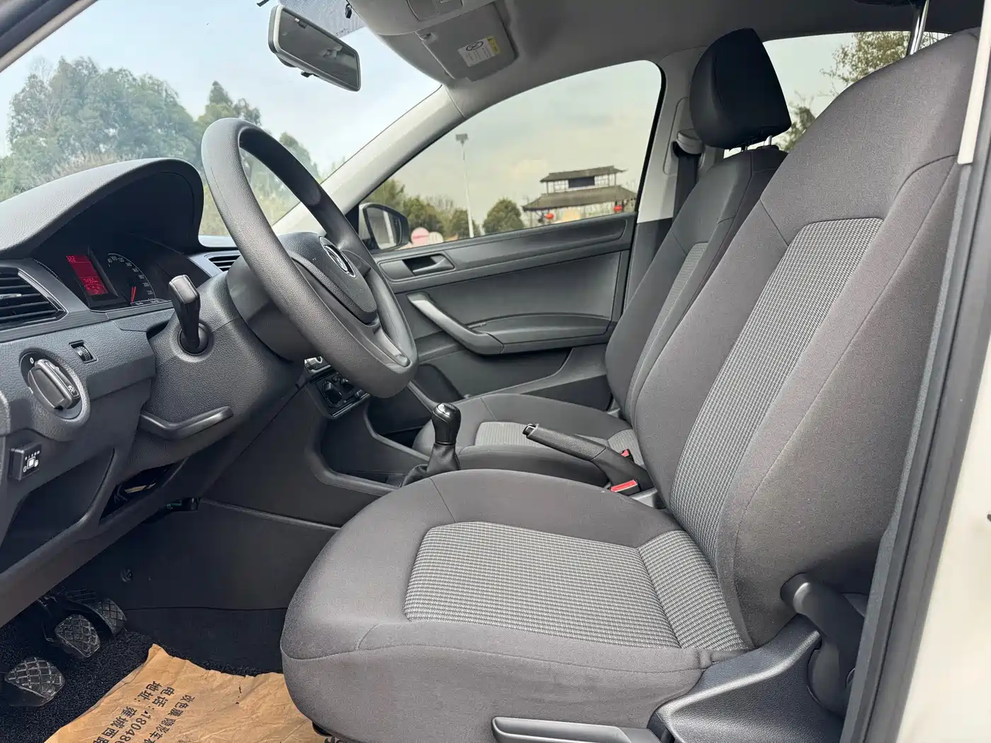 Volkswagen Santana 2016 1.4L Manual Trend Edition фото 13