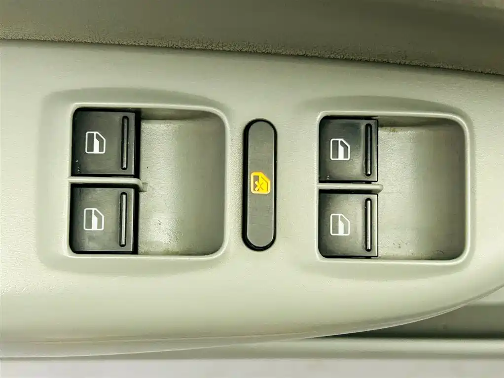 Škoda Octavia 2012 1.6L Auto Yijun Edition фото 18