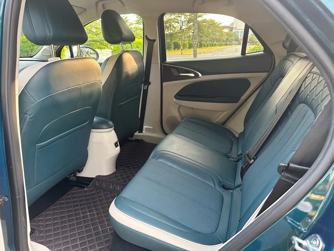 Ora Good Cat 2022 2022 400km Standard Range Luxury LFP