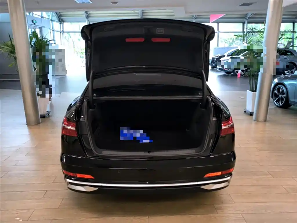 Audi A6L 2025 45 TFSI quattro Premium Sport фото 19