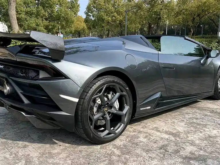 Lamborghini Huracán 2020 Huracán EVO RWD Spyder фото 7