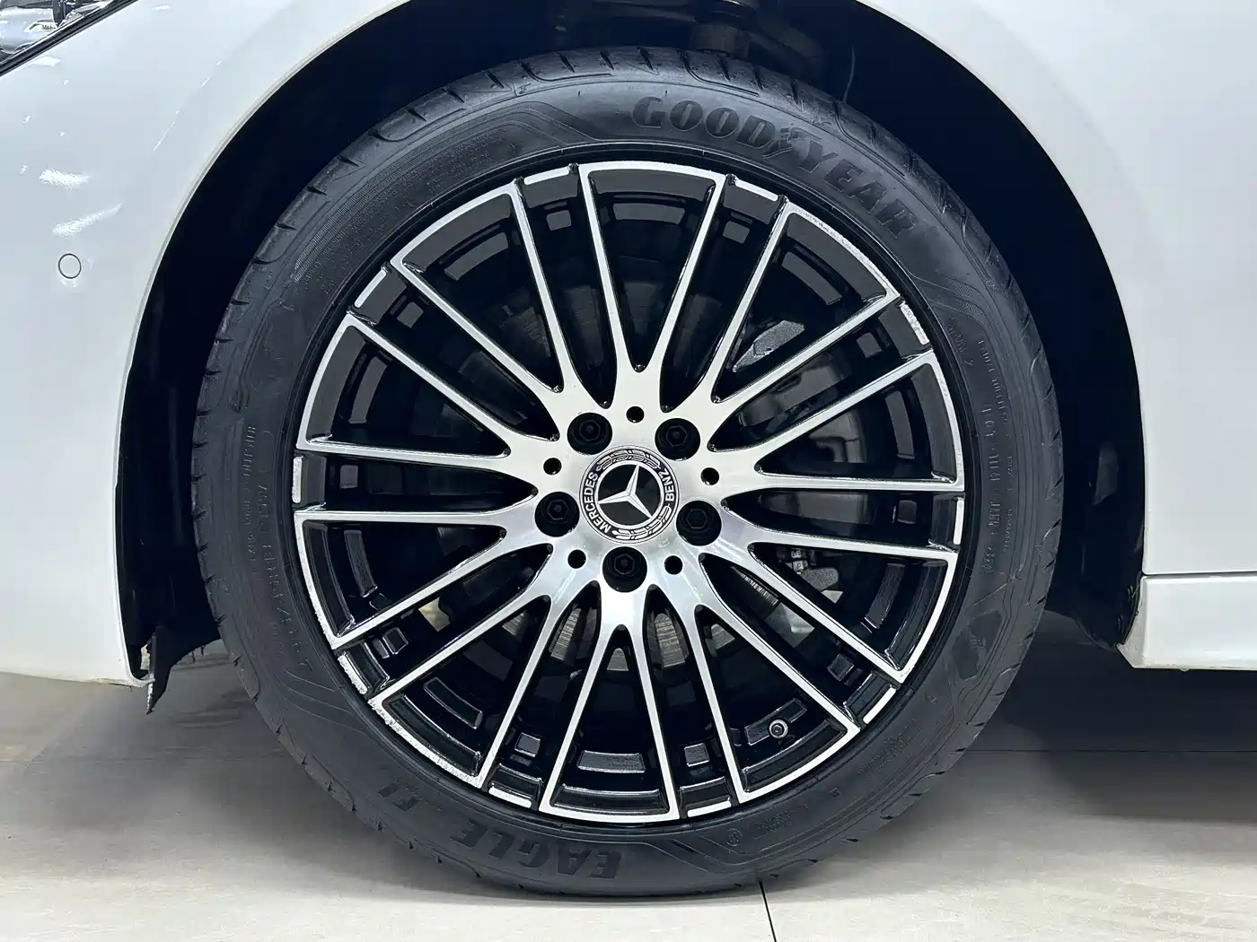 Mercedes-Benz C-Class 2023 C 200 L Sport фото 21