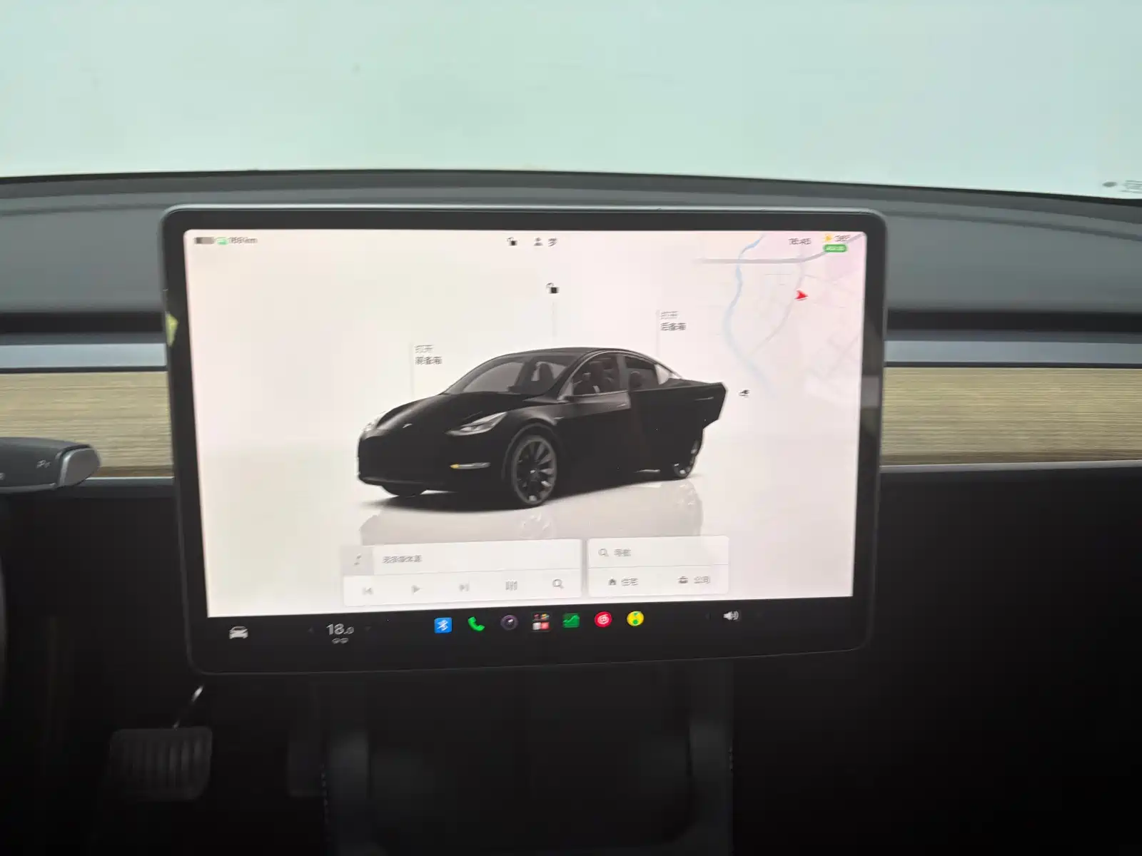 Фото 14 - Tesla Model Y