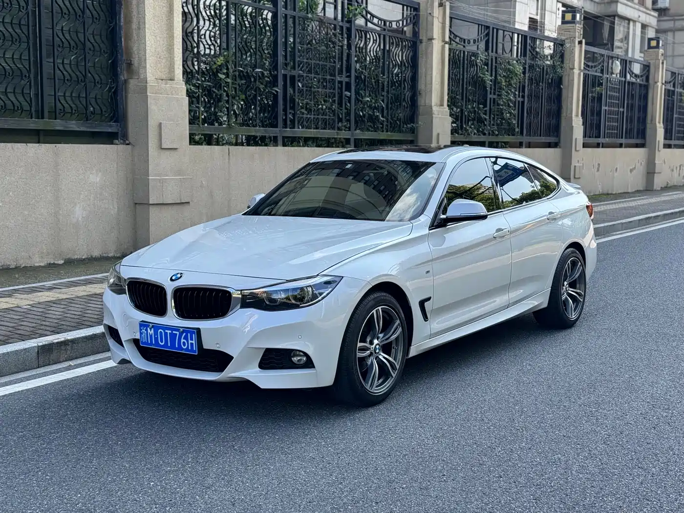 BMW 3 Series GT 2021 2020 320i M Sport Package
