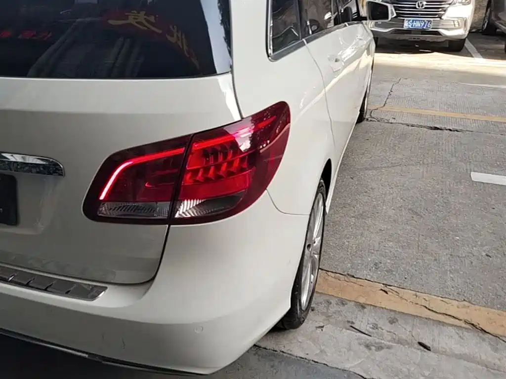 Mercedes-Benz B-Class 2015 B 200 Dynamic фото 8