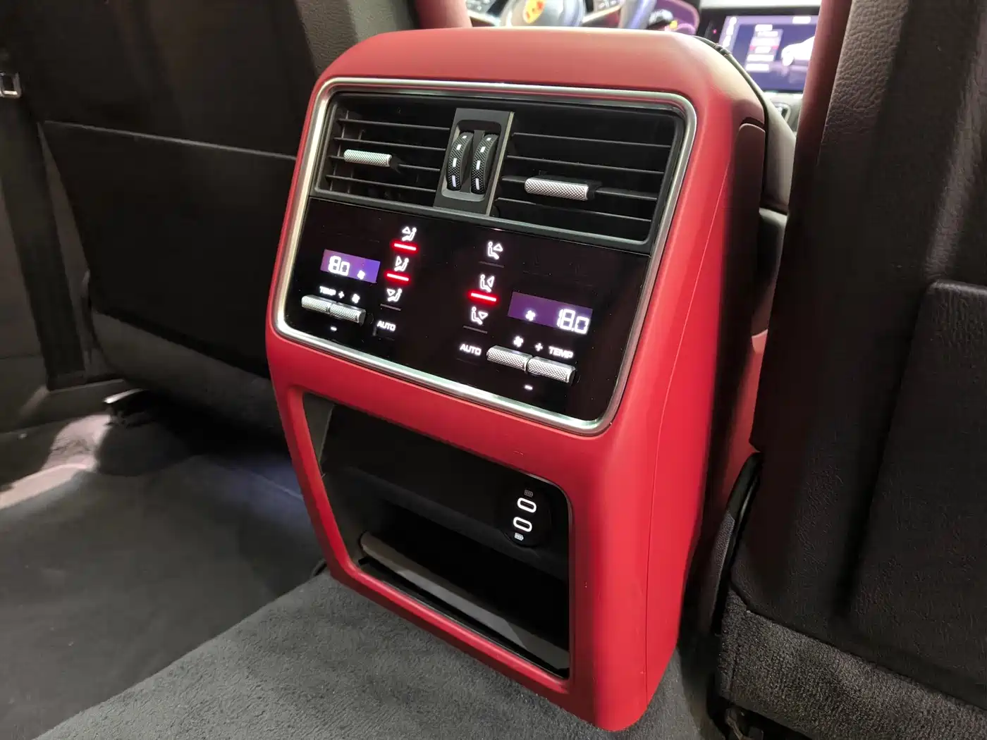 Porsche Cayenne New Energy 2021 Cayenne E-Hybrid 2.0T фото 28