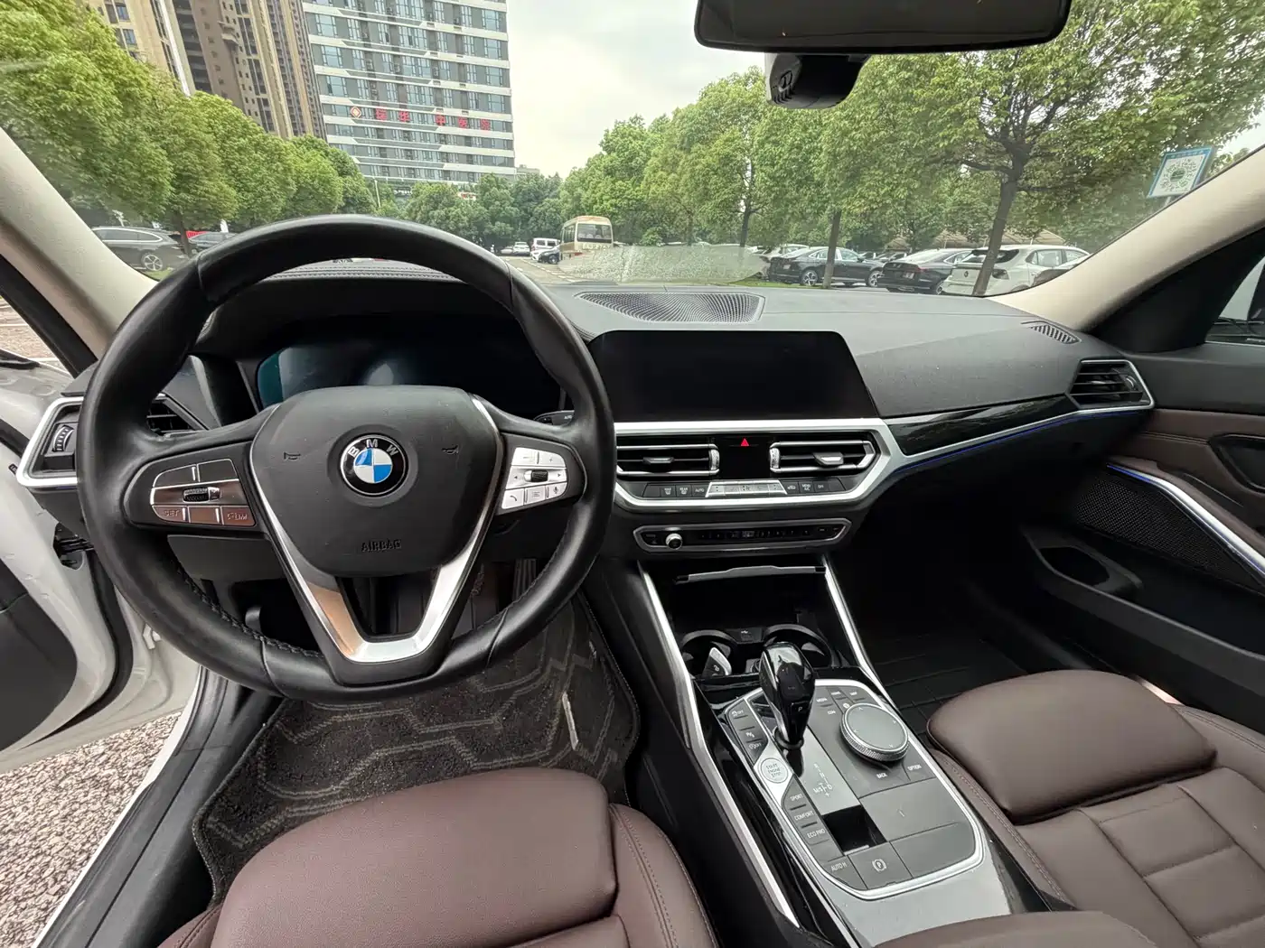 BMW 3 Series 2020 325Li Launch Edition фото 9