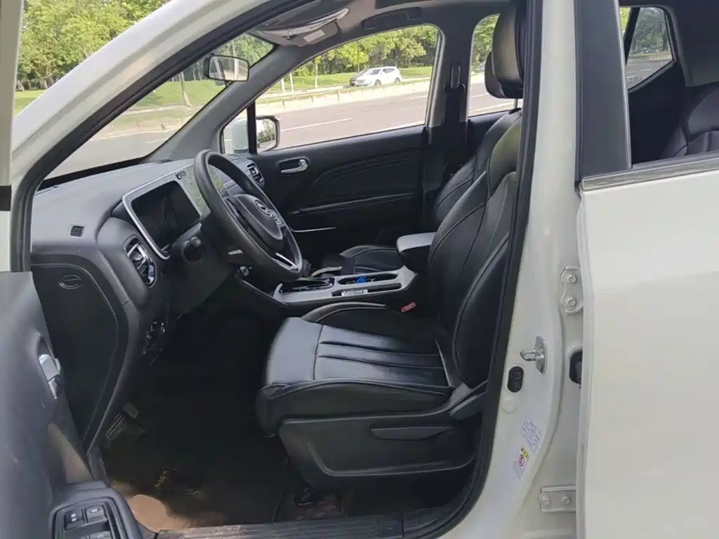 Фото 11 - GAC Trumpchi Trumpchi GS3