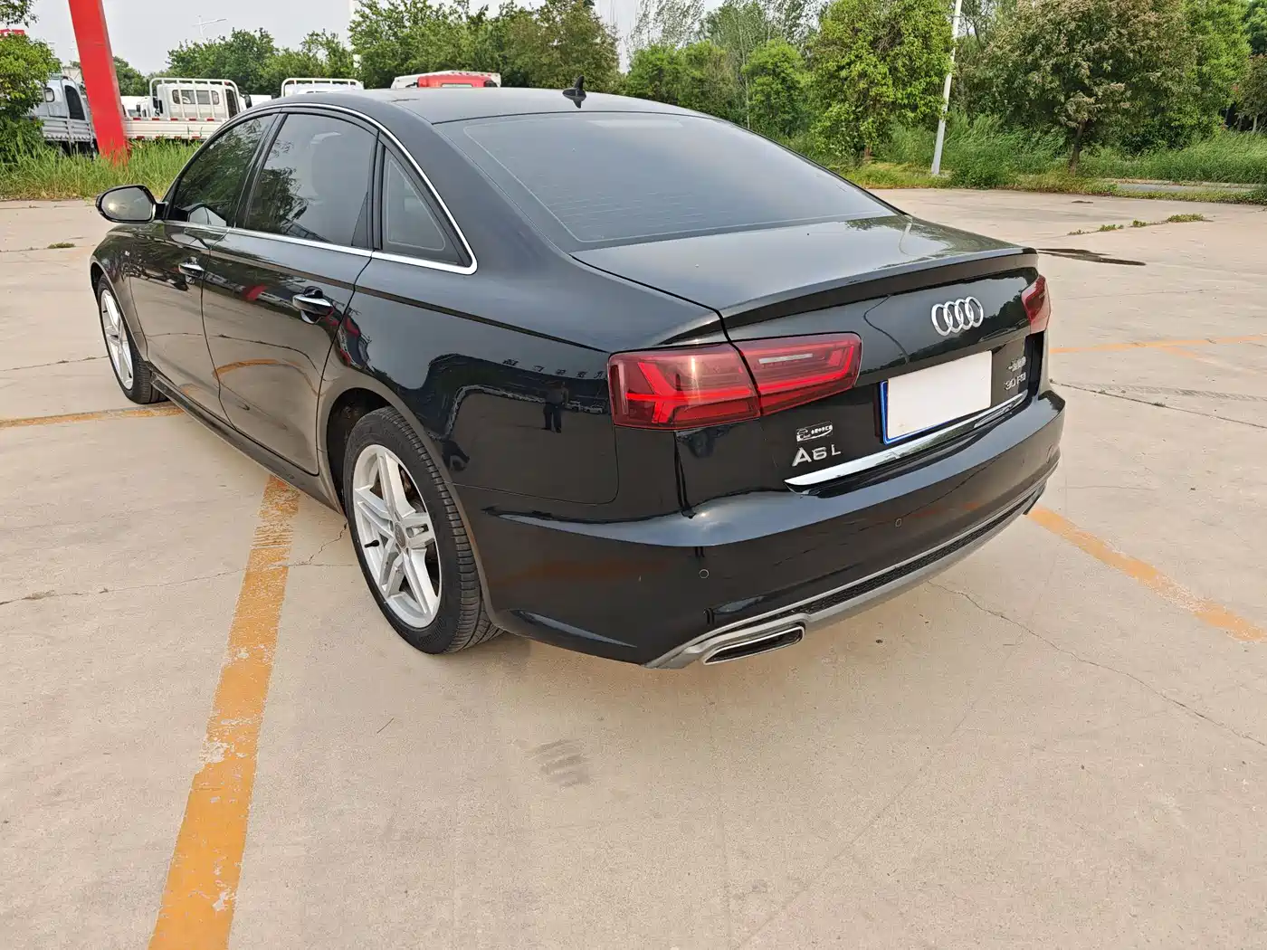 Audi A6L 2018 30th Anniversary 30 FSI Style фото 4