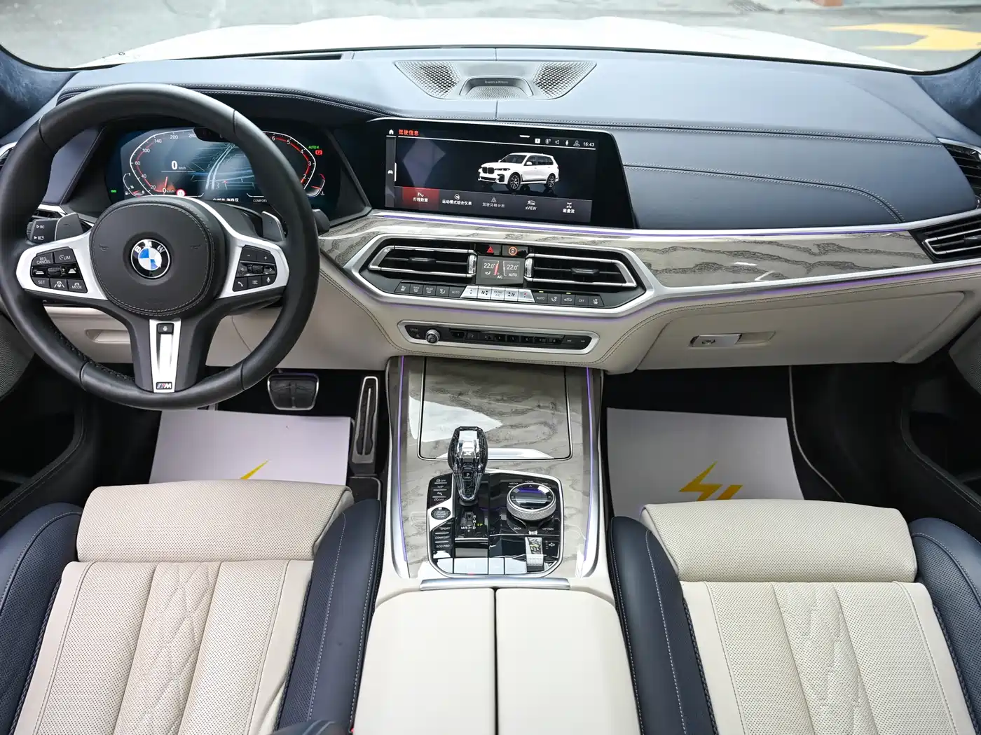 BMW X7 2020 xDrive40i Executive M Sport Package фото 10