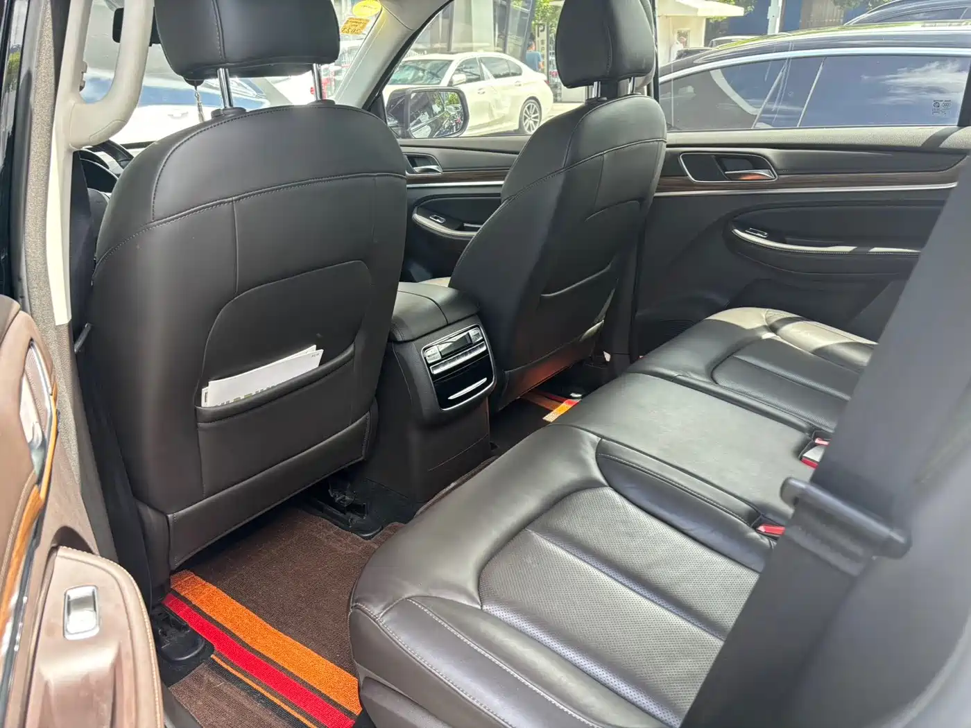 2021 Roewe RX8