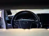 Фото 15 - Toyota Vellfire