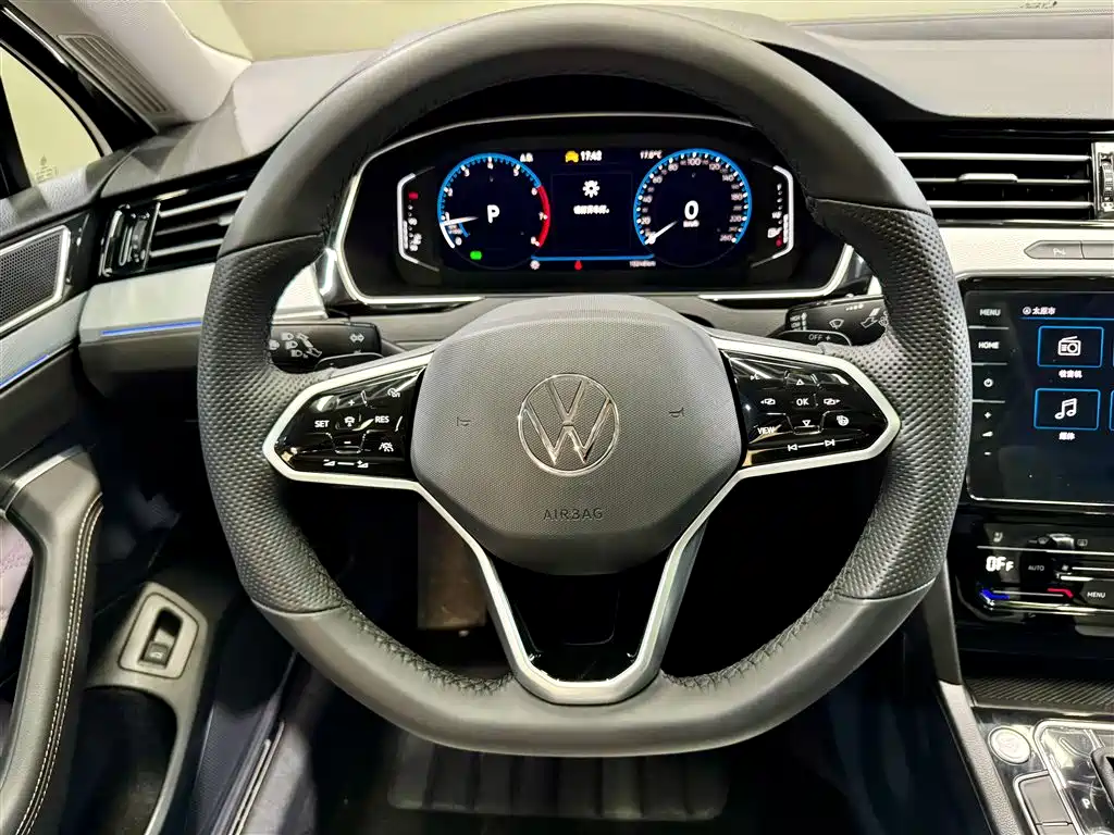 Volkswagen Magotan 2025 Popular Edition 330TSI DSG Luxury фото 24