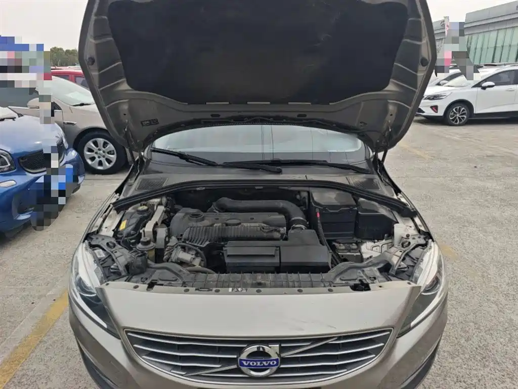 Фото 20 - Volvo S60