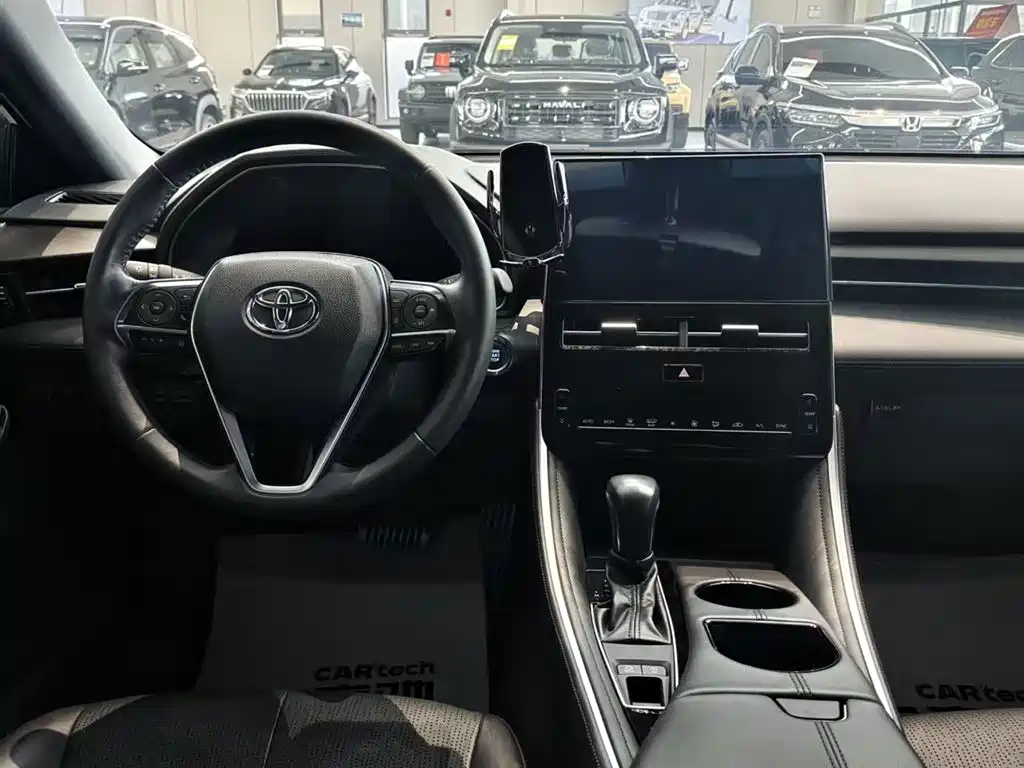 TOYOTA ASIAN DRAGON