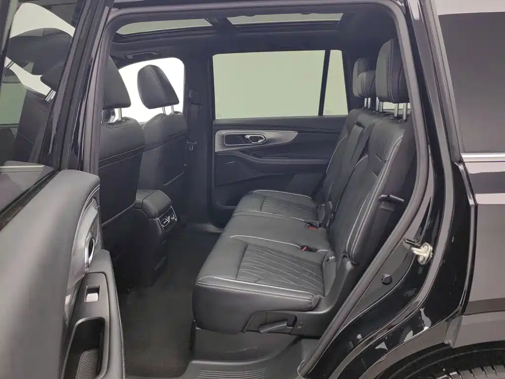 GAC Trumpchi GS8 2025 2025 Pilot Series 2.0TGDI 2WD Luxury Edition 5-seater