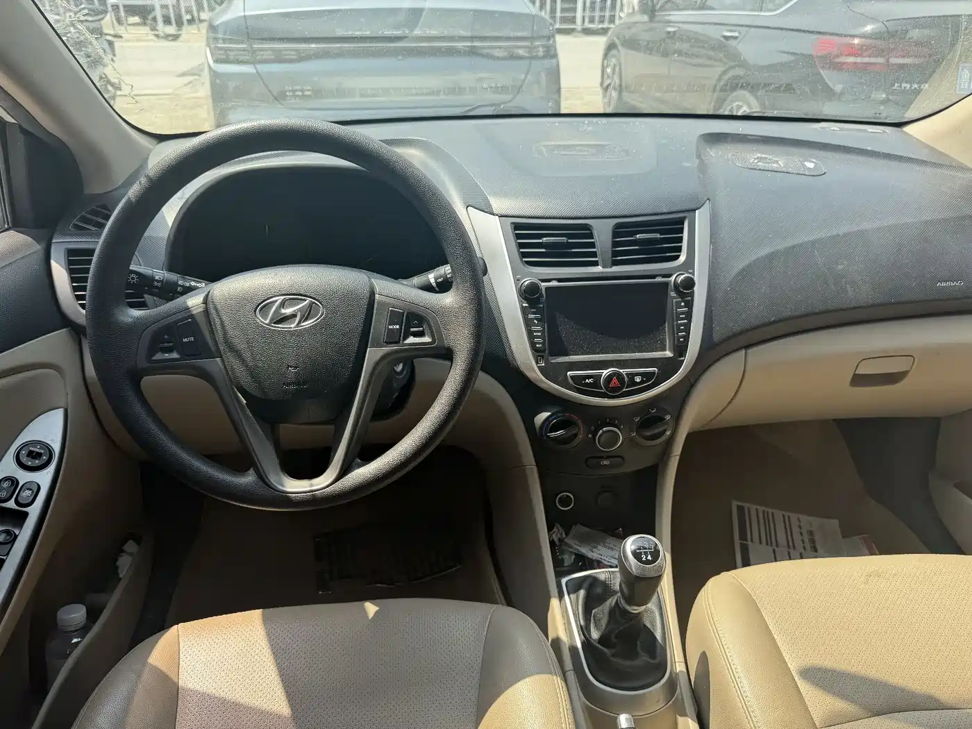 Hyundai Verna 2014 1.4L Manual Smart GLS фото 2