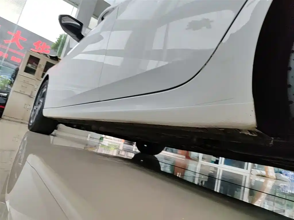 Hyundai Elantra 2023 1.5L CVT GLX Elite Edition фото 22