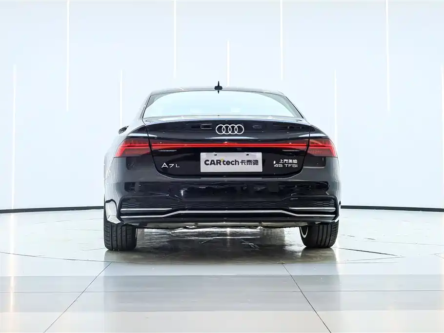 Audi A7L 2024 45TFSI S-line Dream Edition Crystal Package фото 6