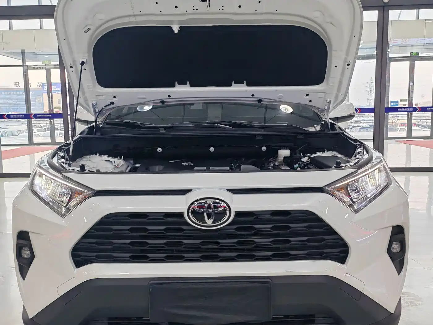 Toyota RAV4 Rongfang 2024 2.0L CVT FWD Urban Edition фото 18