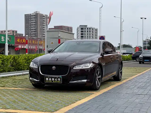 JAGUAR XFL