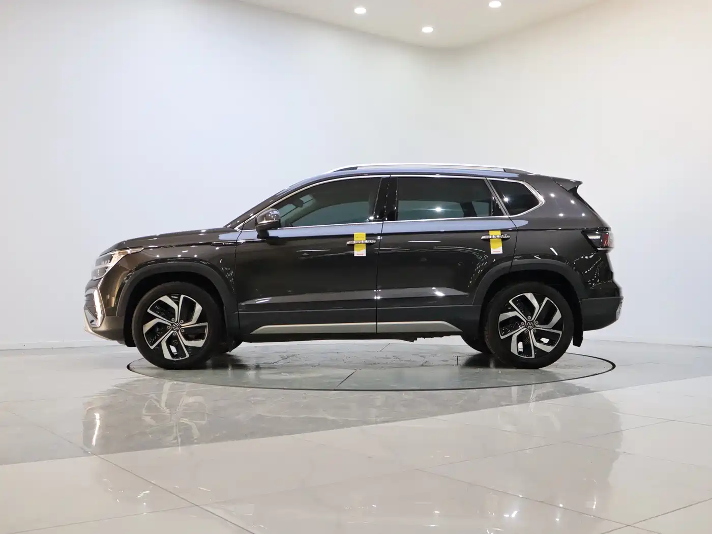 Volkswagen Tharu 2024 300TSI 2WD Moon Premium Edition фото 7