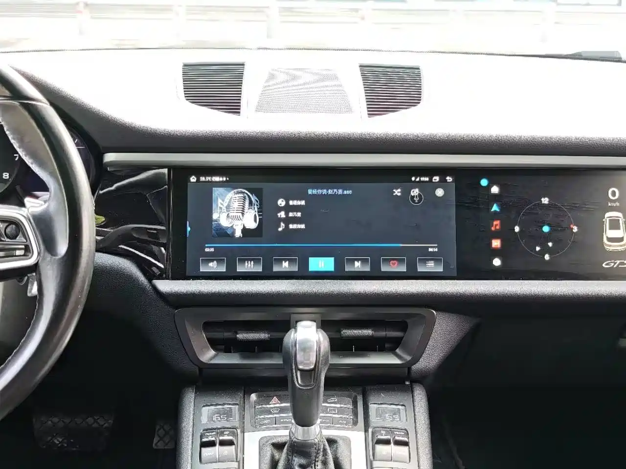 Porsche Macan 2016 Macan 2.0T фото 21