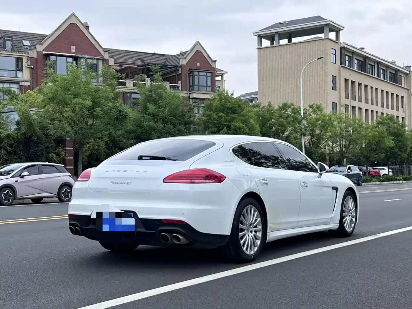 Porsche Panamera 2014 Panamera Executive 3.0T фото 19