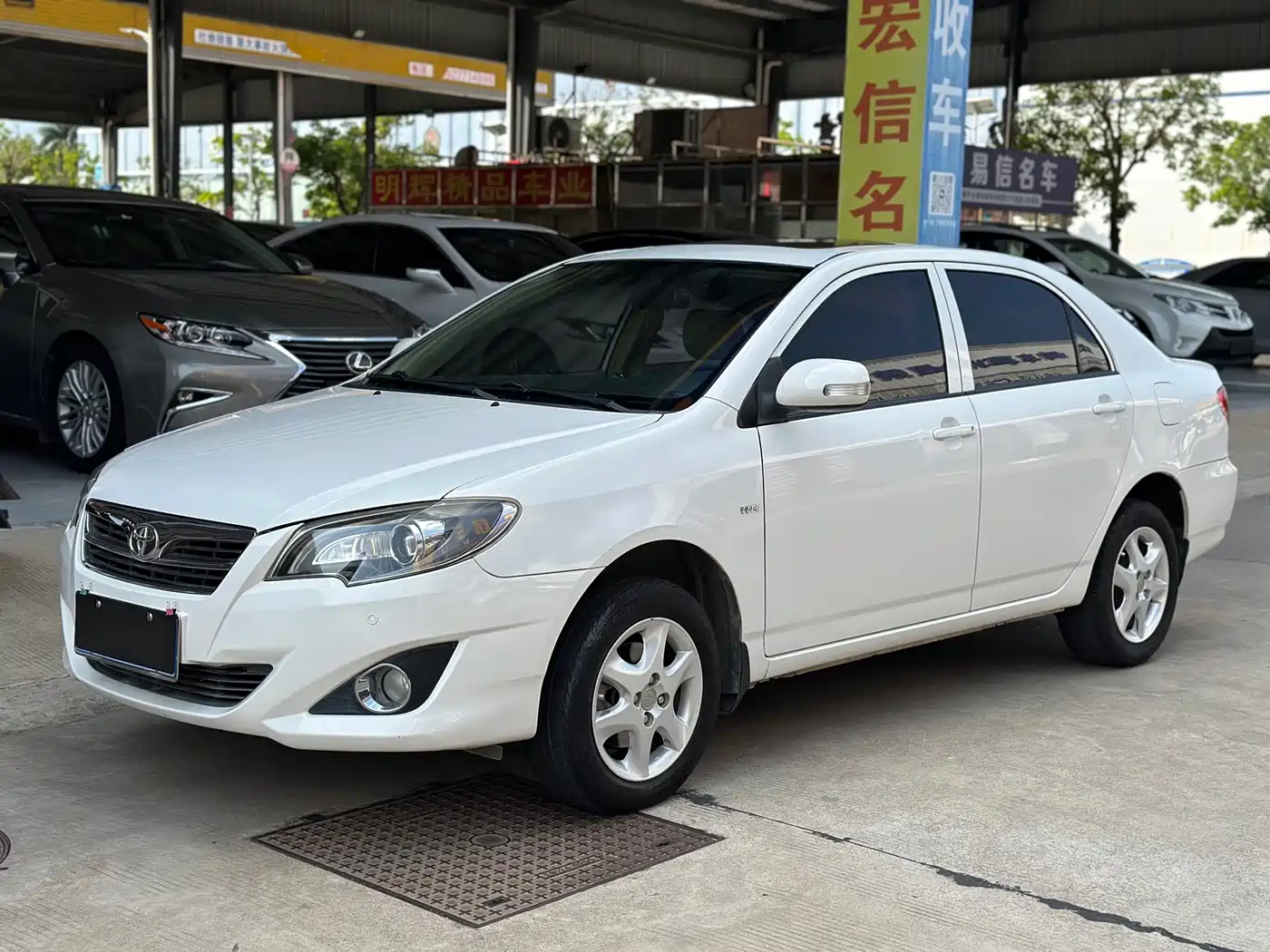 Toyota Corolla 2013 1.6L Automatic Luxury