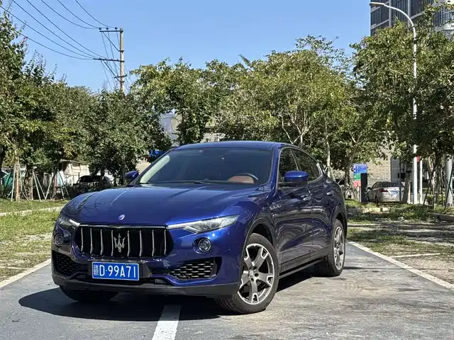 MASERATI LEVANTE