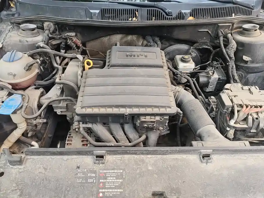 Volkswagen Lavida 2013 1.6L Automatic Trend Edition фото 10