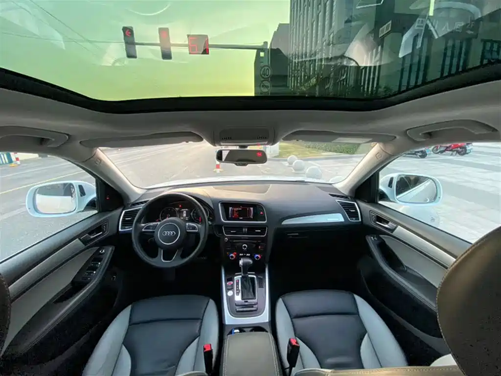 Audi Q5 2017 Plus 40 TFSI Technology фото 12