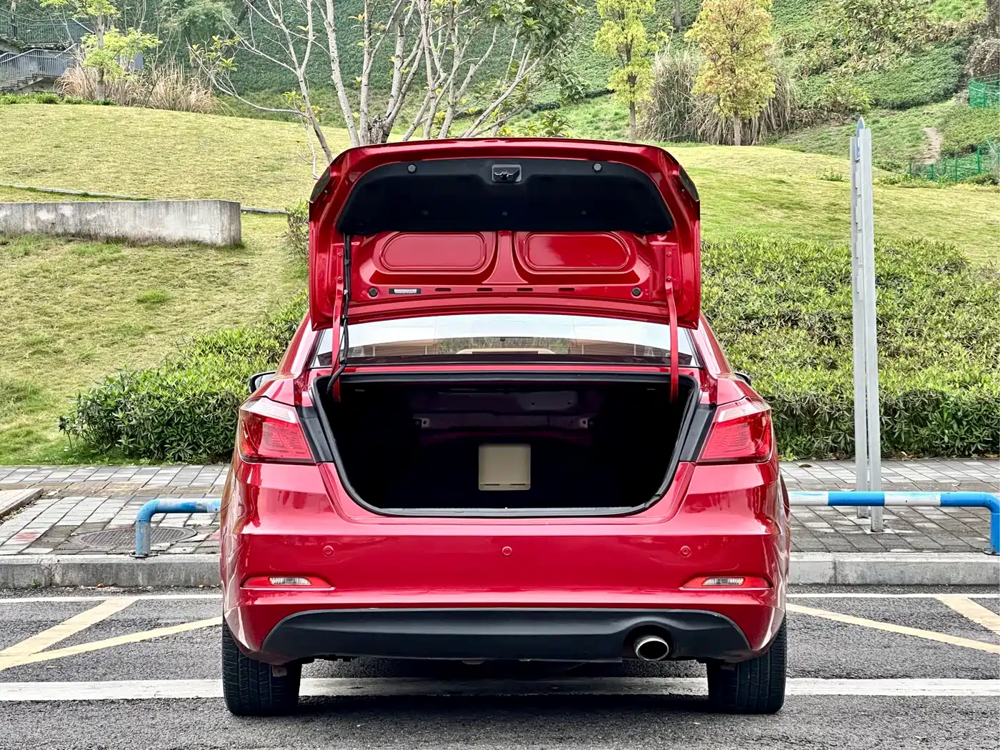 Фото 19 - Changan Eado