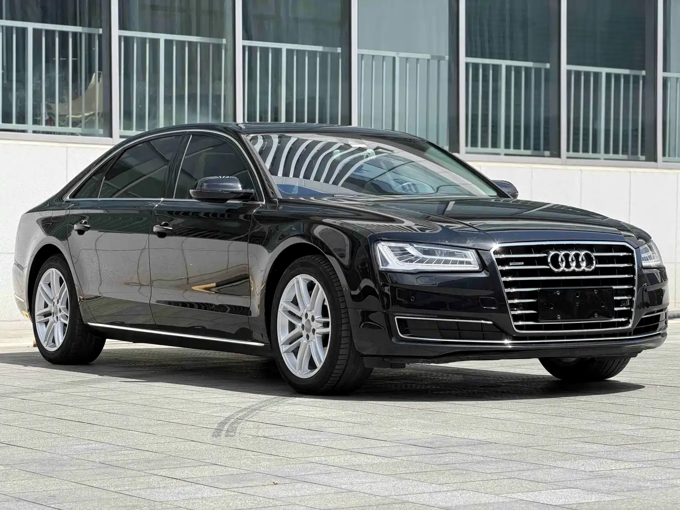 Audi A8 2016 A8L 45 TFSI quattro Comfort фото 3