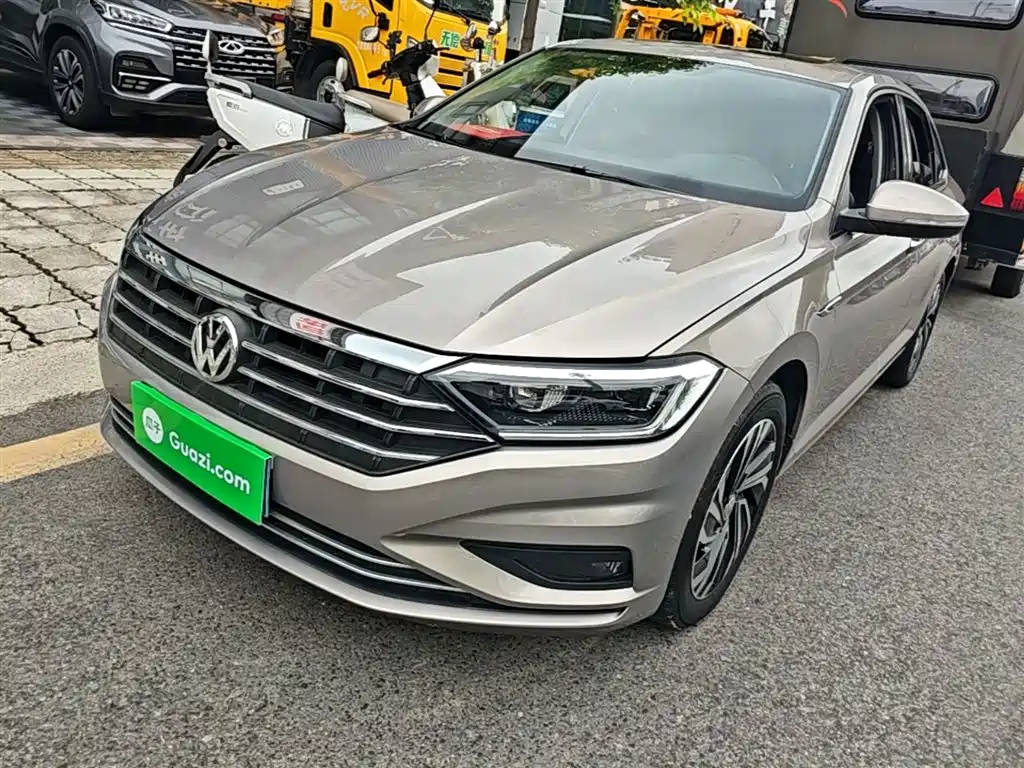 Volkswagen Sagitar 2021 280TSI DSG 30th Anniversary Edition фото 2
