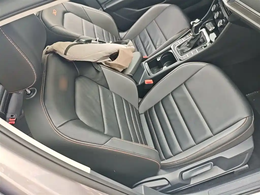 Volkswagen Sagitar 2021 280TSI DSG 30th Anniversary Edition фото 25