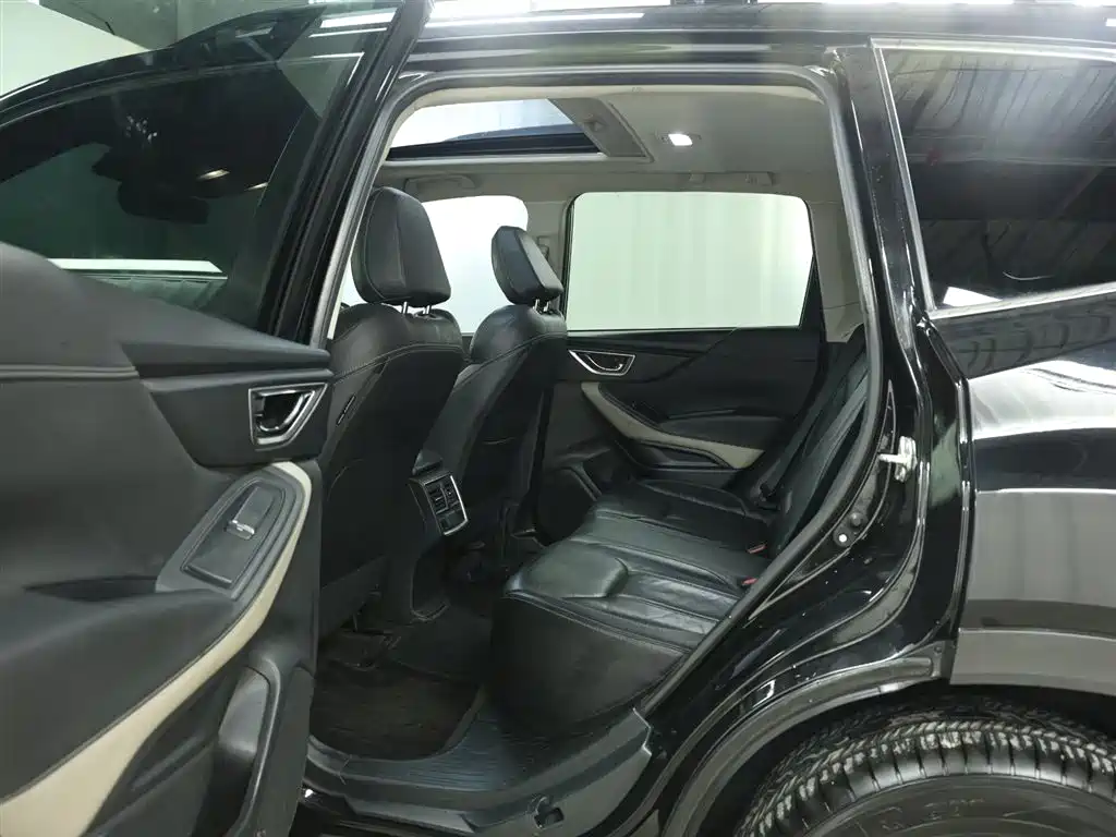 Subaru Forester 2022 2.0i AWD Luxury Edition with EyeSight фото 14