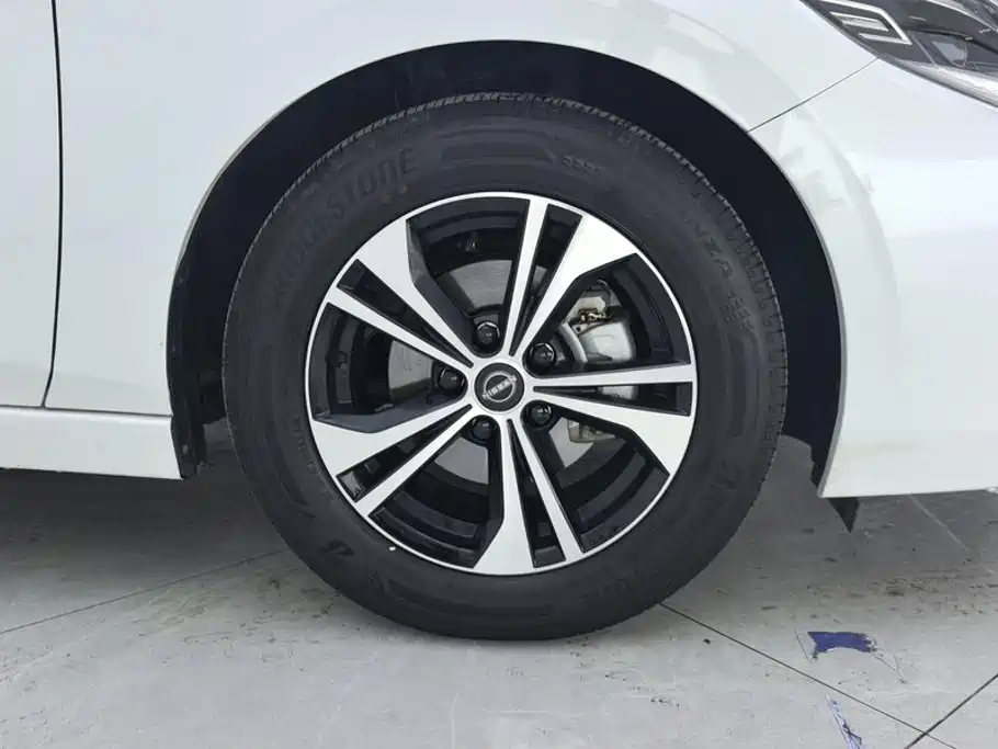Nissan SYLPHY, миниатюра 6