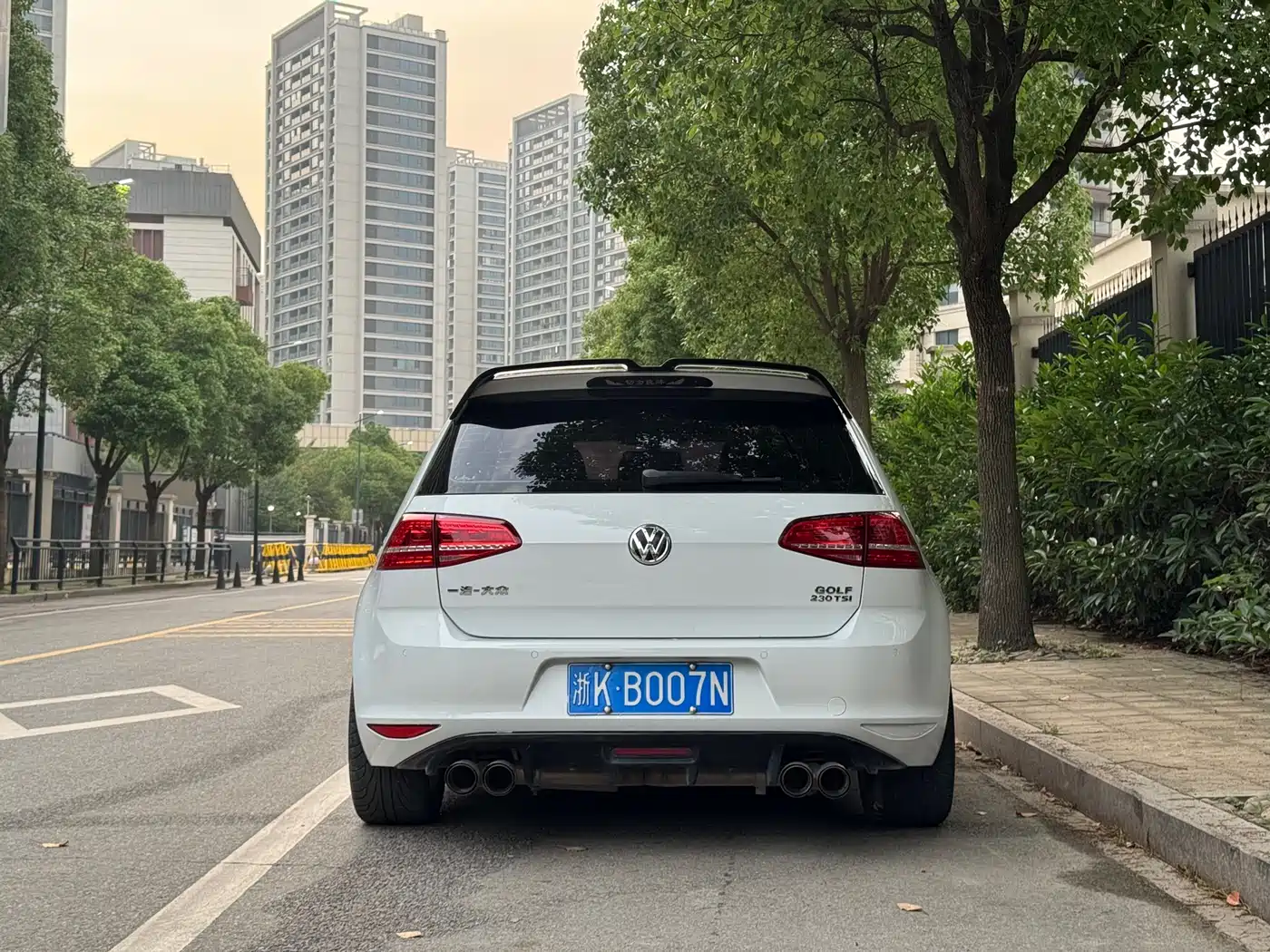 Volkswagen Golf 2016 1.4TSI 25th Anniversary Edition фото 9